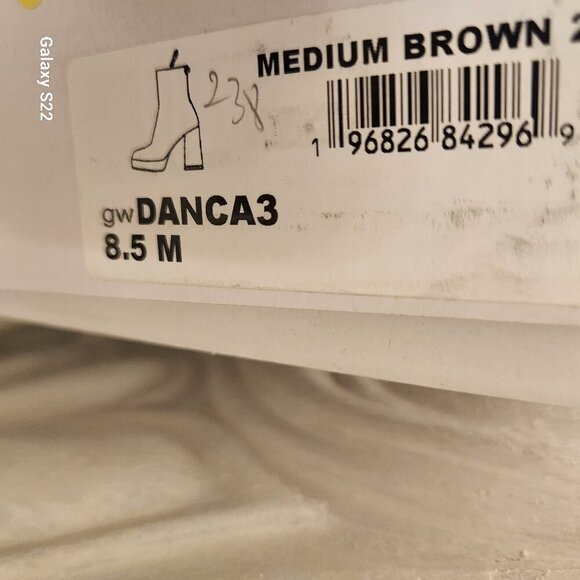 GUESS "Danca" Platform Booties. NIB. Size: various - Picture 12 of 12